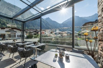 Terrasse - © unbekannt, Genusslokal - Hotel Alpenblick, C Copyright - alle Rechte vorbehalten