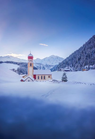 Pfarrkirche Niederthai Winter