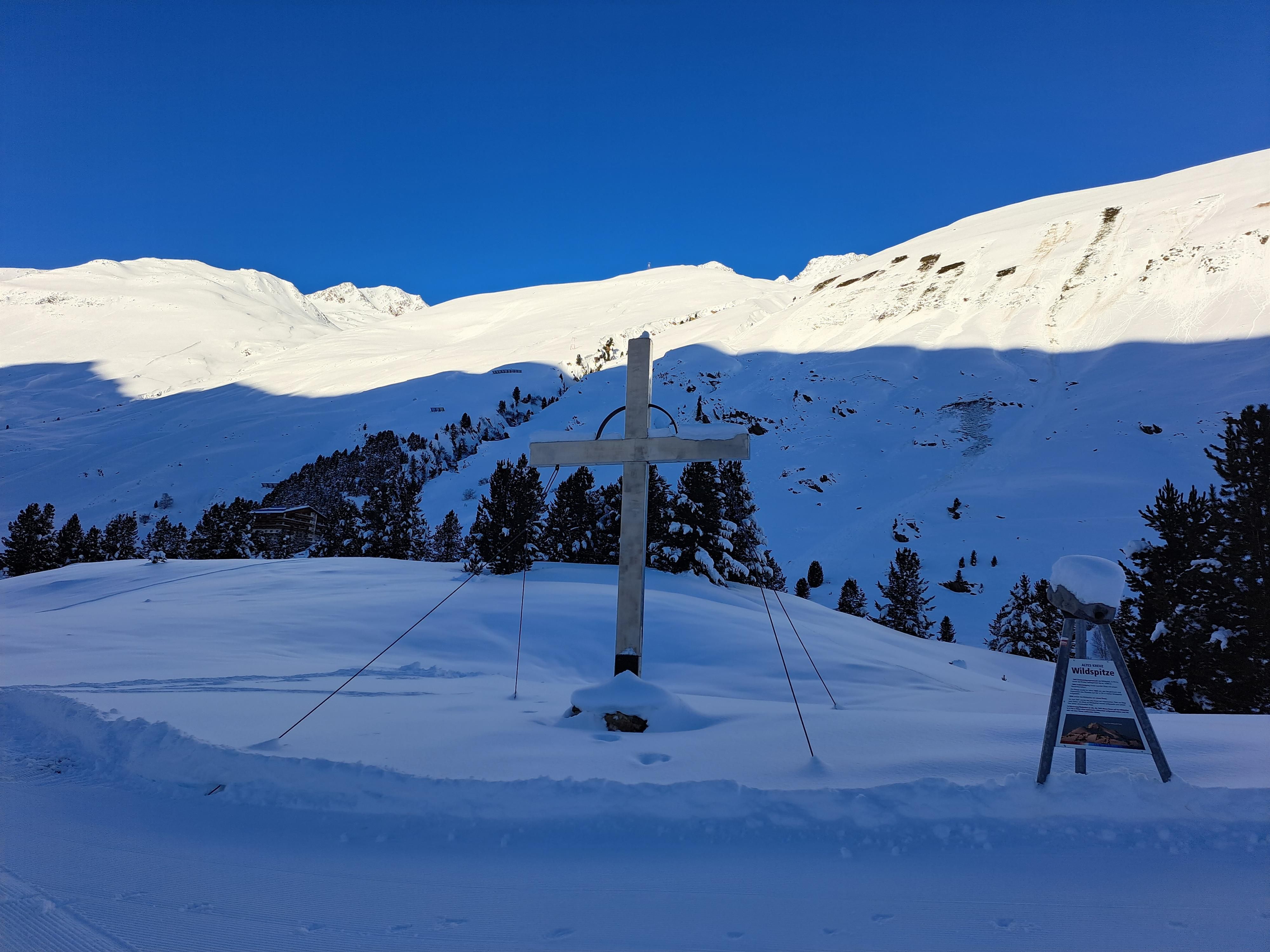 Altes Kreuz Wildspitze im Winter