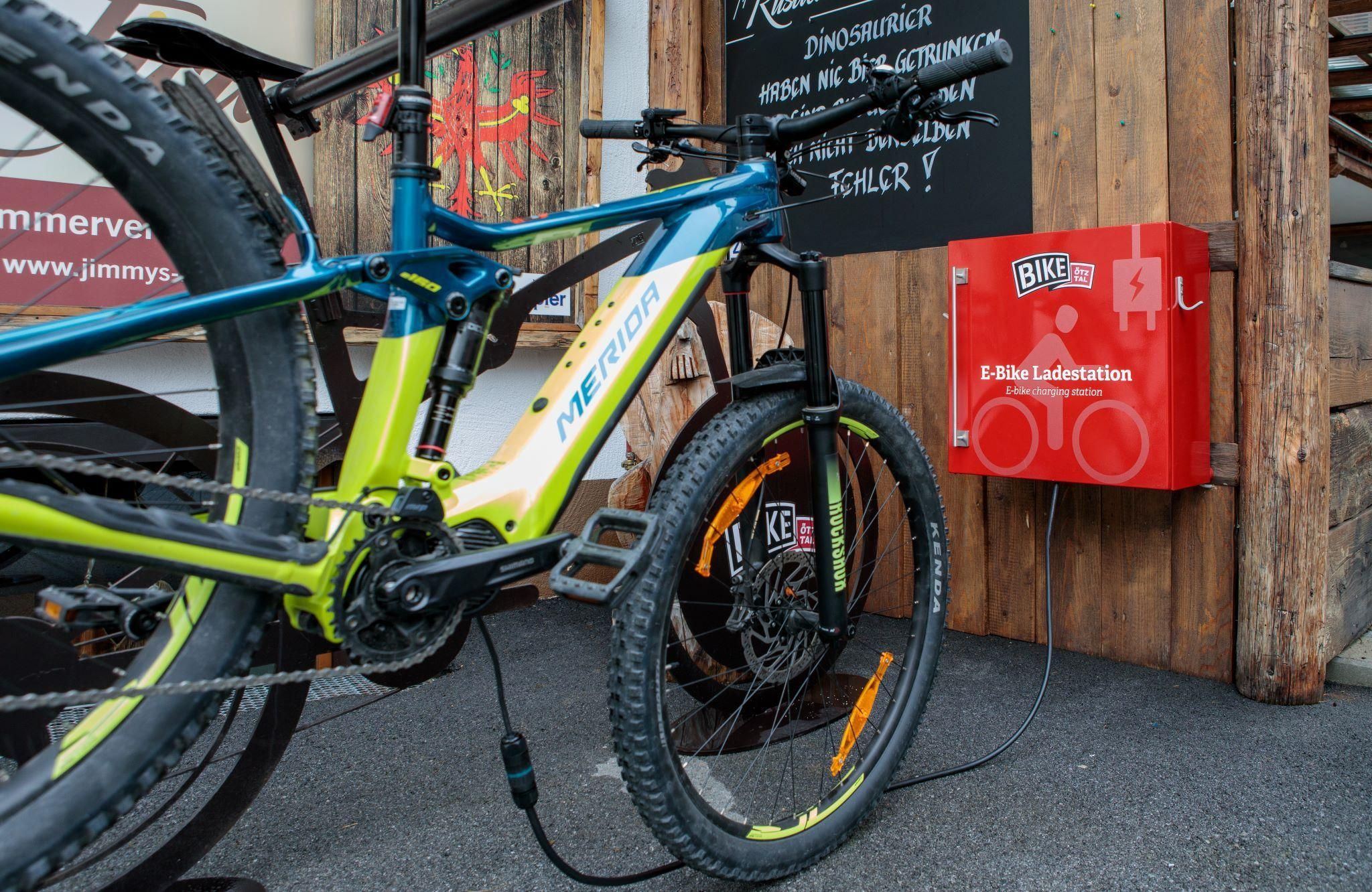 e-Bike Ladestation 1