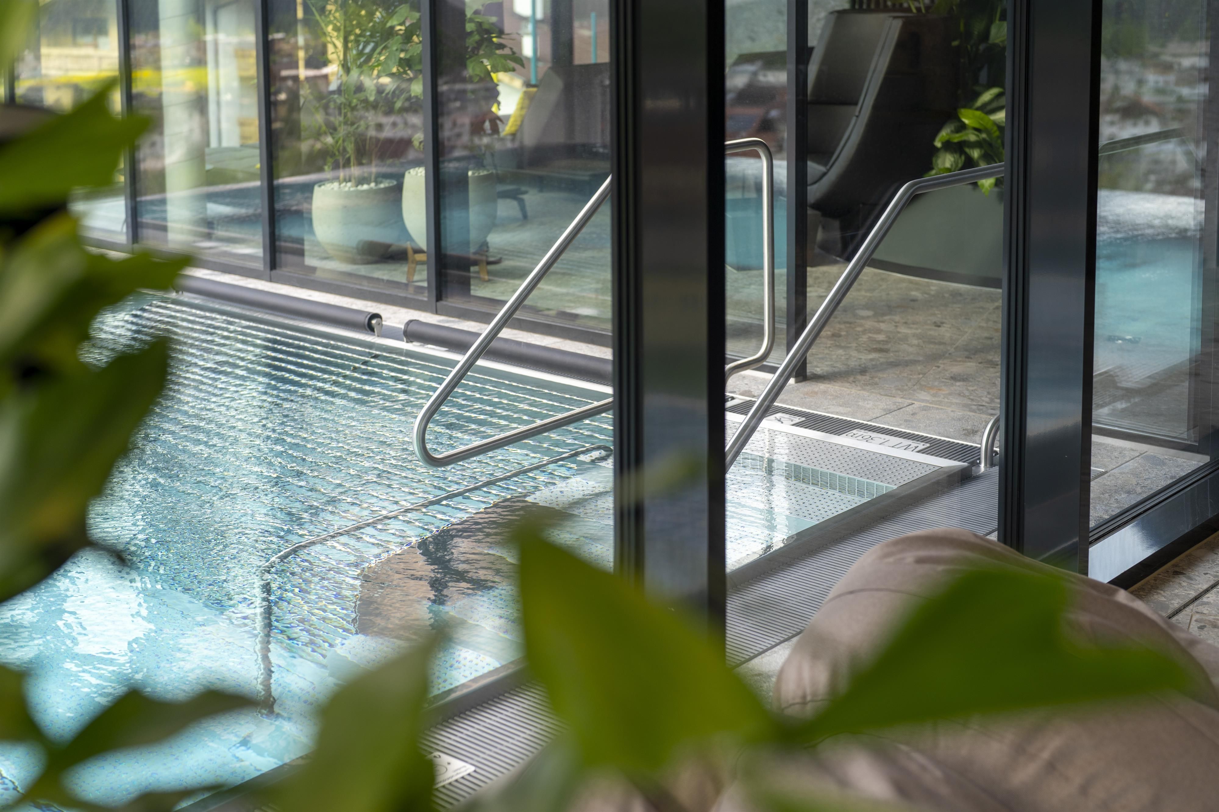 Pool 1 - © Lifesteil Appartementresort