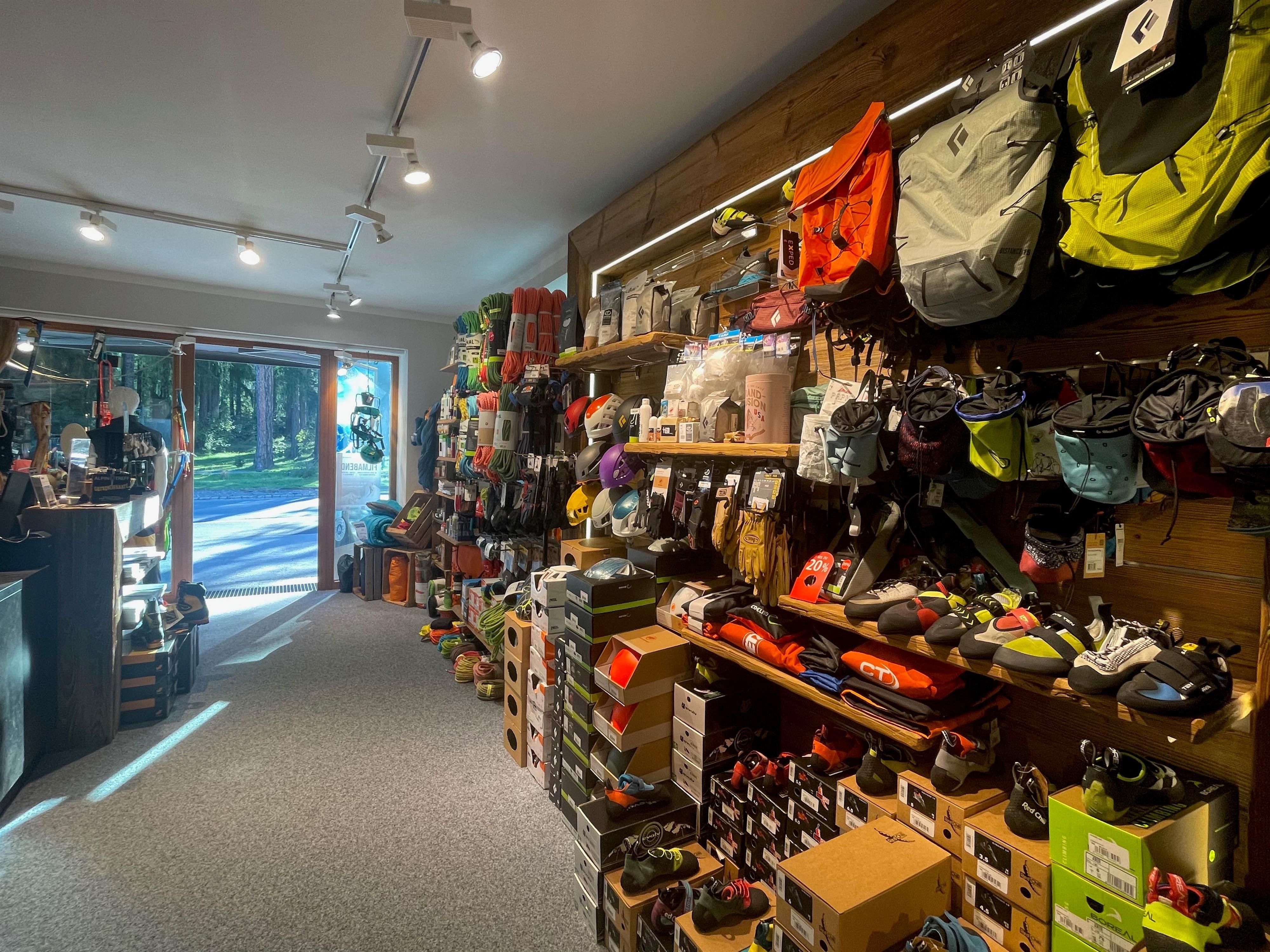 Geschäft - © unbekannt, Alpintreff, C Copyright - alle Rechte vorbehalten