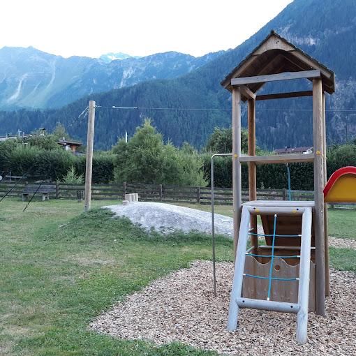 Spielplatz 1 - © Rainer Krismer, Ötztal Camping Umhausen