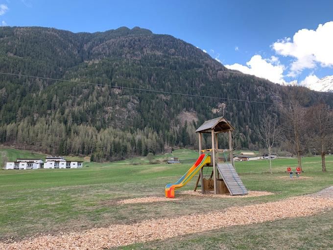 Spielplatz 3 - © Rainer Krismer, Ötztal Camping Umhausen