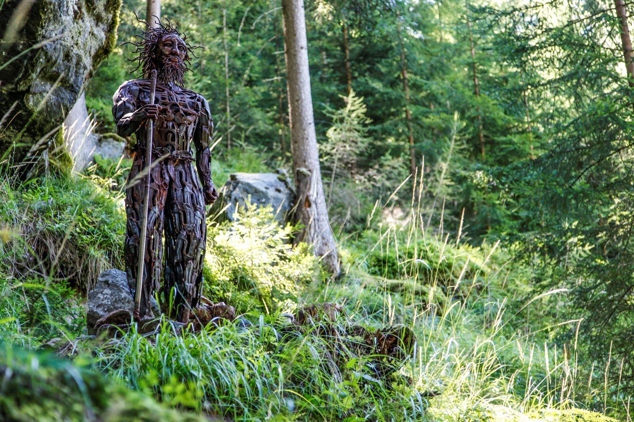 Wildes Mandle - © unbekannt, Feuerstein, C Copyright - alle Rechte vorbehalten