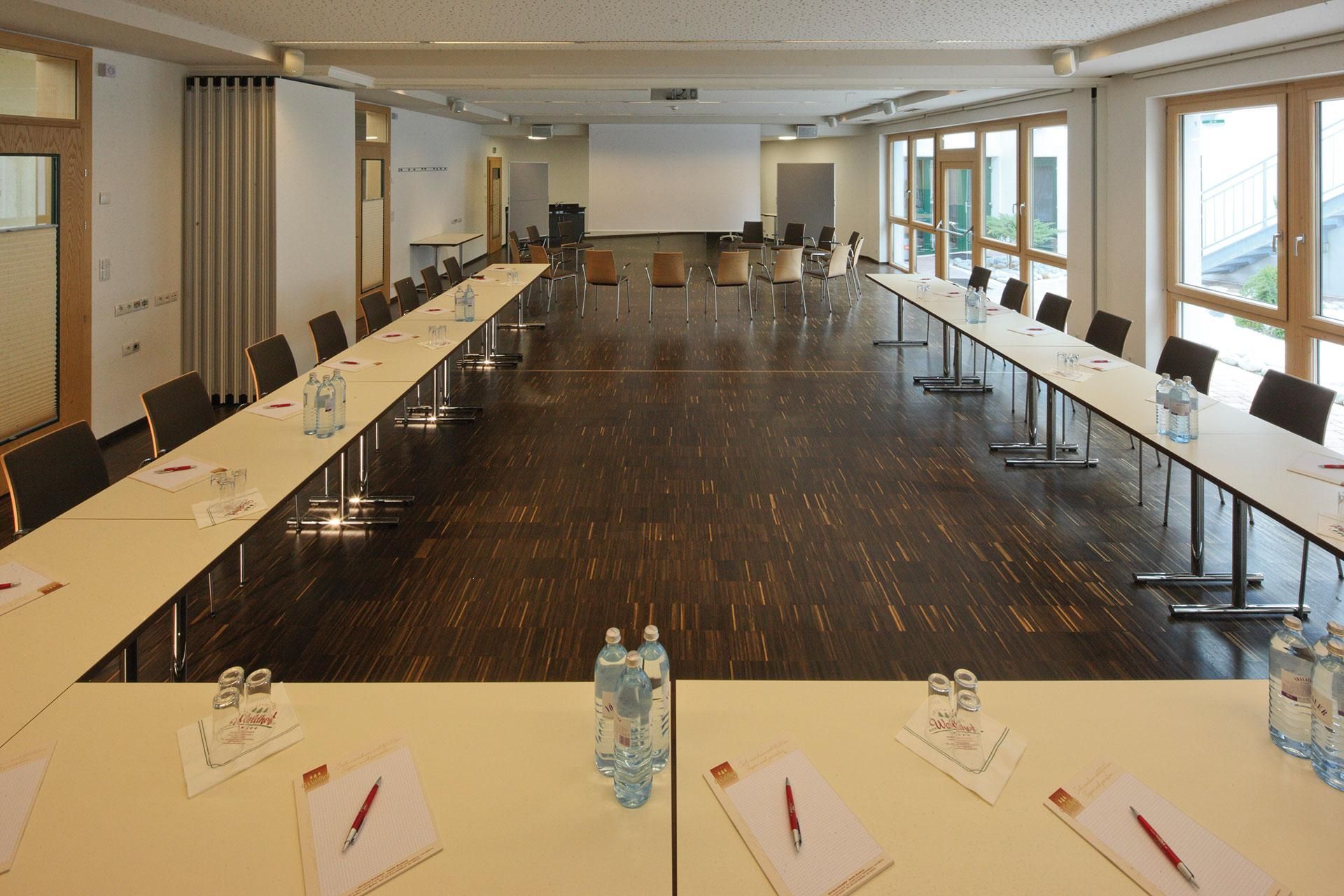 Waldhof Bestuhlung 2 - © Waldhof