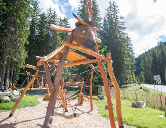 Waldspielplatz OCHSENBRUNNEN