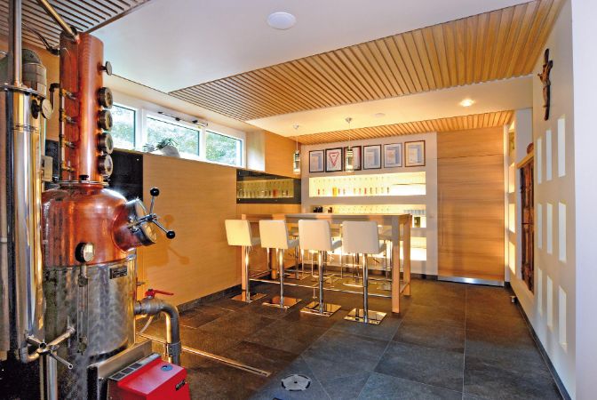 Schnapsbrenner Hackl