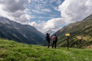 Wanderurlaub Weitwandern mehrtägig Fernwanderung Österreich Ötztal