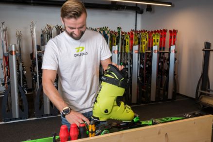 Skishop Skiverleih Gletscher Sölden