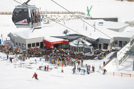 Sölden Gletscherarena Restaurant Tiefenbachgletscher Winter
