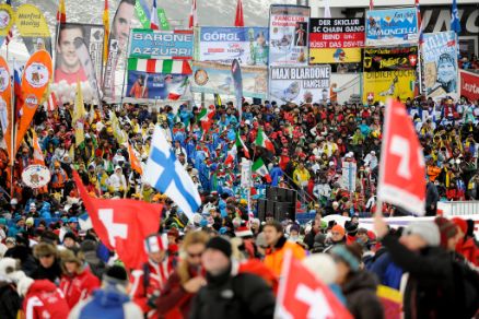 Fans Sölden Rettenbachgletscher Skiweltcup
