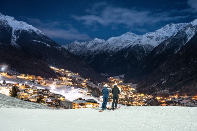 Sölden Skifahren Nacht Ortsaufnahme Winter