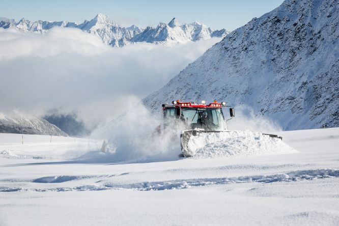 Pistenbully Sölden Winter Landschaft Skigebiet